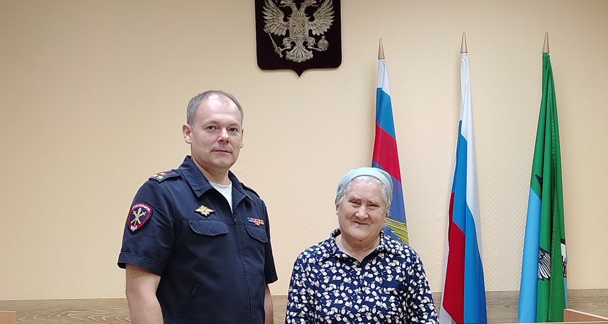 Жительница Шулмы получила паспорт РФ в свой день рождения
