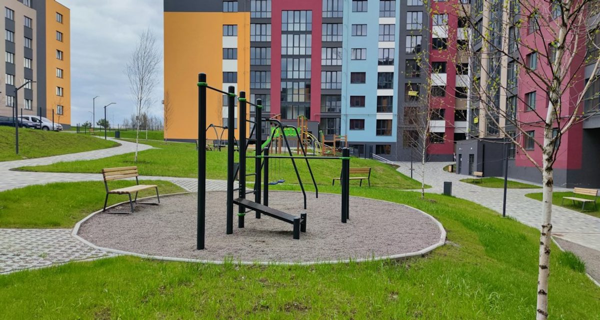 На месте старого стадиона в поселке Юбилейный построят спортпространство стоимостью свыше 40 млн рублей